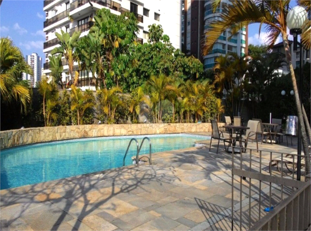 Venda Apartamento São Paulo Santana REO641318 36