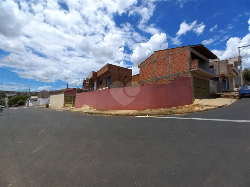 Venda Sobrado São Carlos Jardim Medeiros REO641340 24