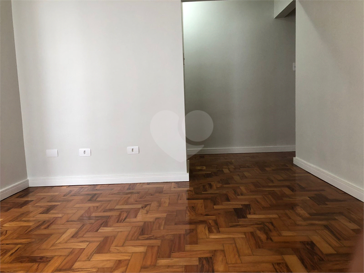 Foto REO642187