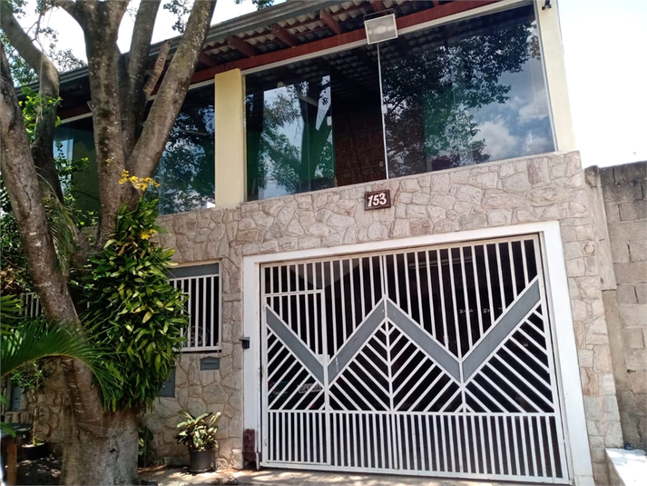 Foto REO642270