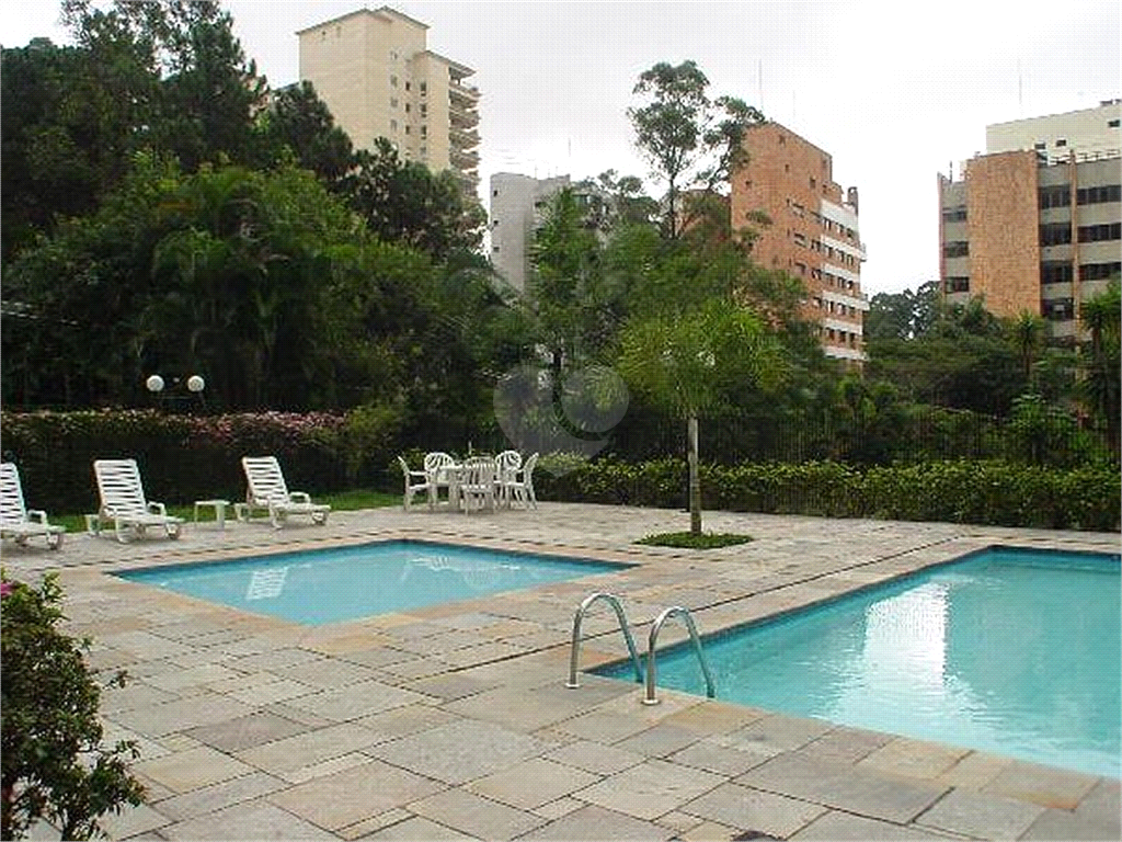 Venda Apartamento São Paulo Real Parque REO643021 14