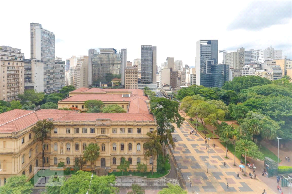 Venda Apartamento São Paulo República REO643175 32