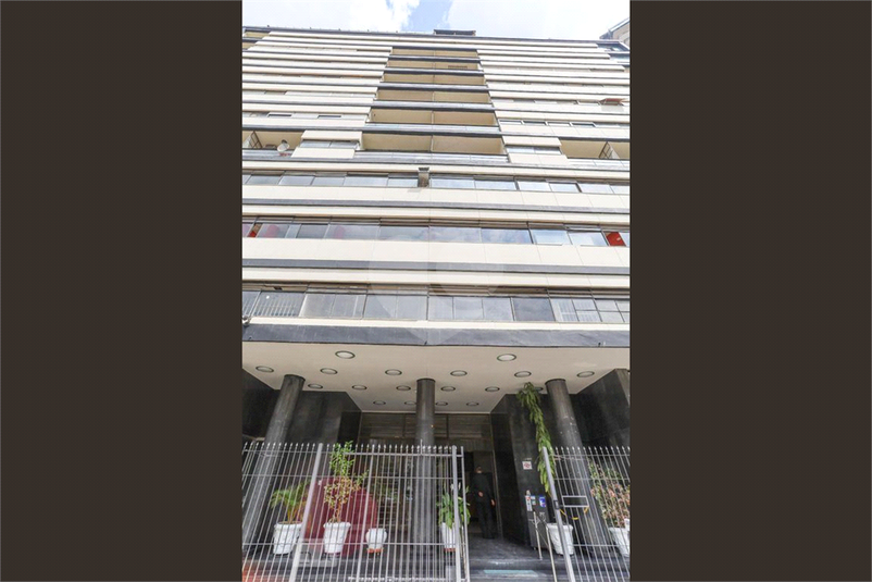 Venda Apartamento São Paulo República REO643175 30