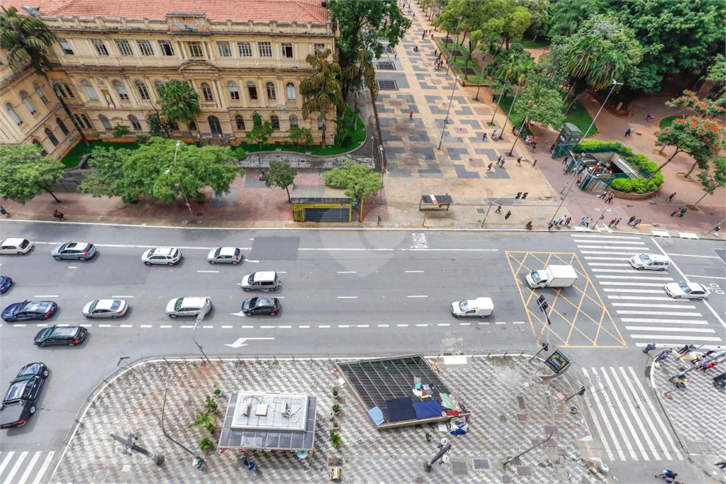 Venda Apartamento São Paulo República REO643175 31