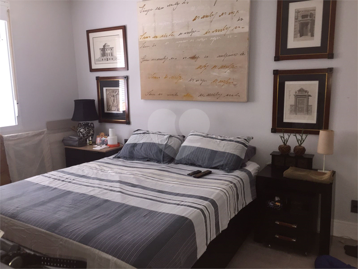 Venda Apartamento São Vicente Centro REO645991 12