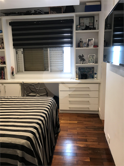 Foto REO649248