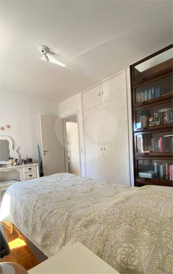 Foto REO650224