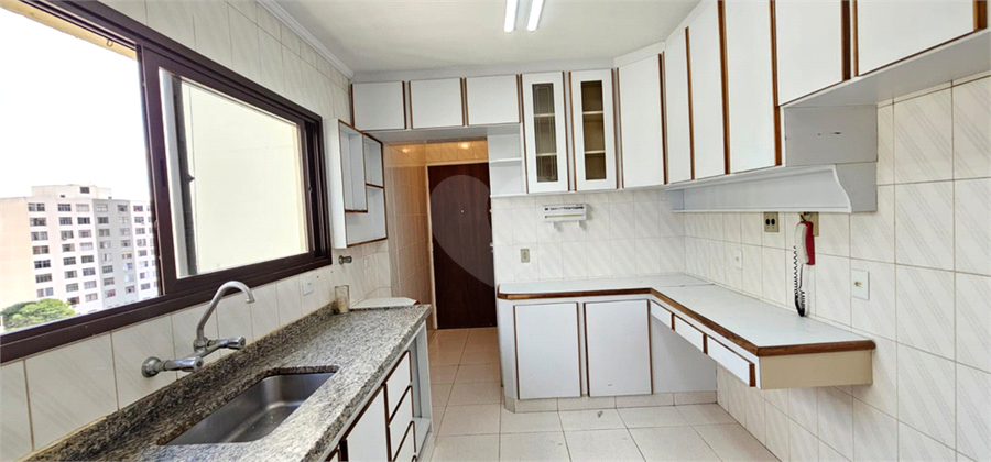 Foto REO65054