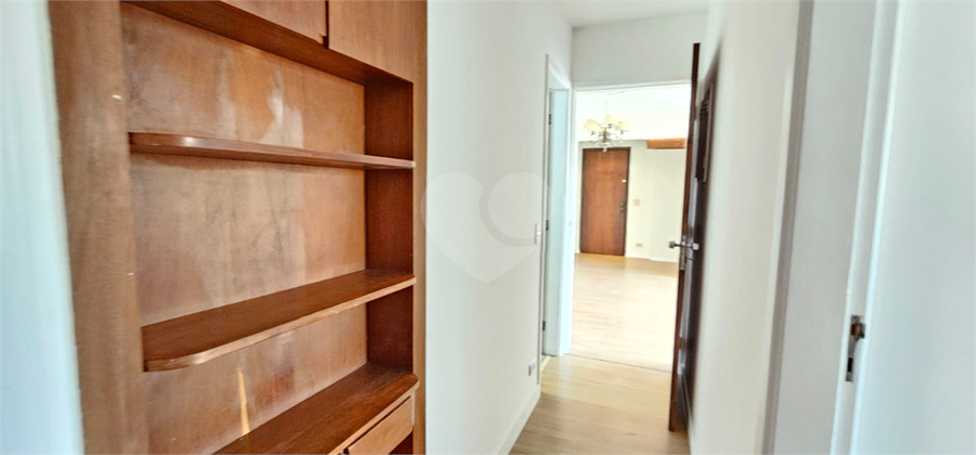 Foto REO65054