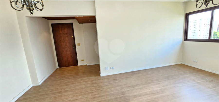 Foto REO65054