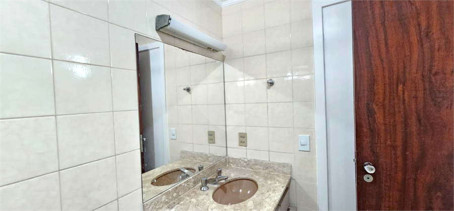 Foto REO65054