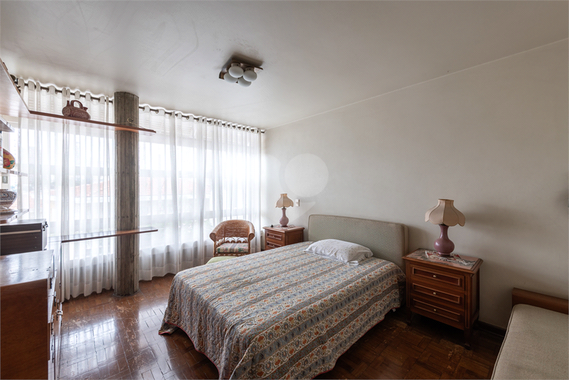 Foto REO650907