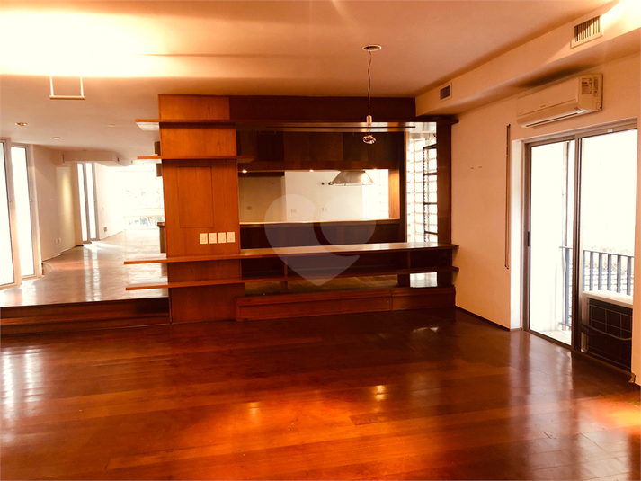 Foto REO651716