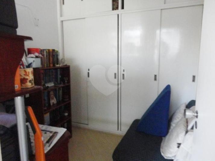 Foto REO65220