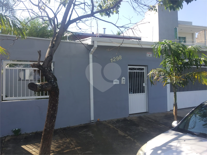 Foto REO652420