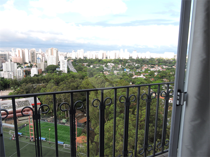 Foto REO652864