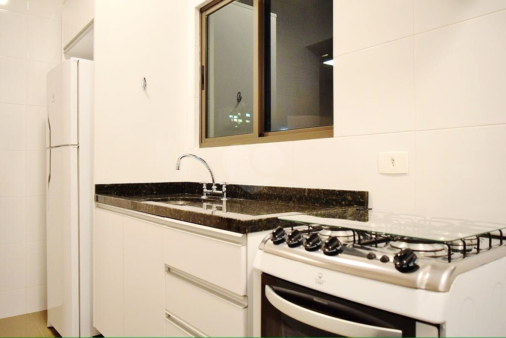 Venda Apartamento Curitiba Bigorrilho REO653901 4