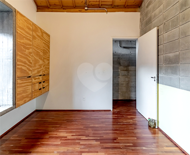 Foto REO657091