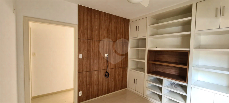 Foto REO658075