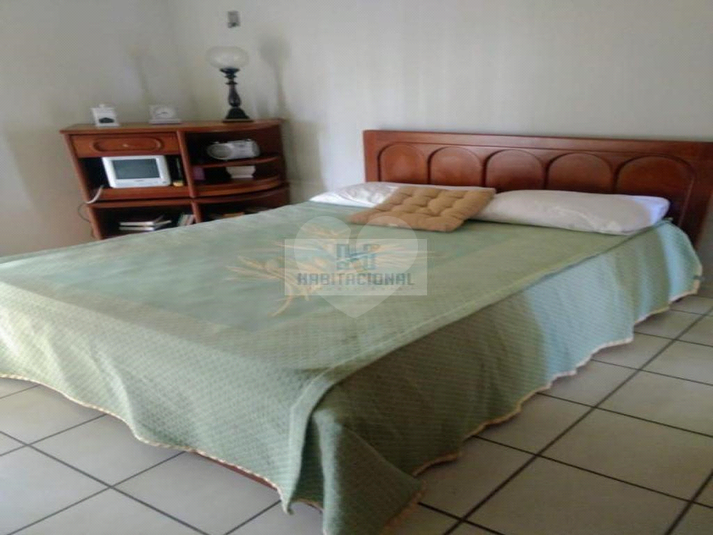 Foto REO659052
