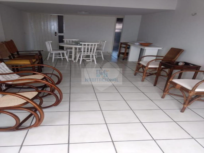 Foto REO659052