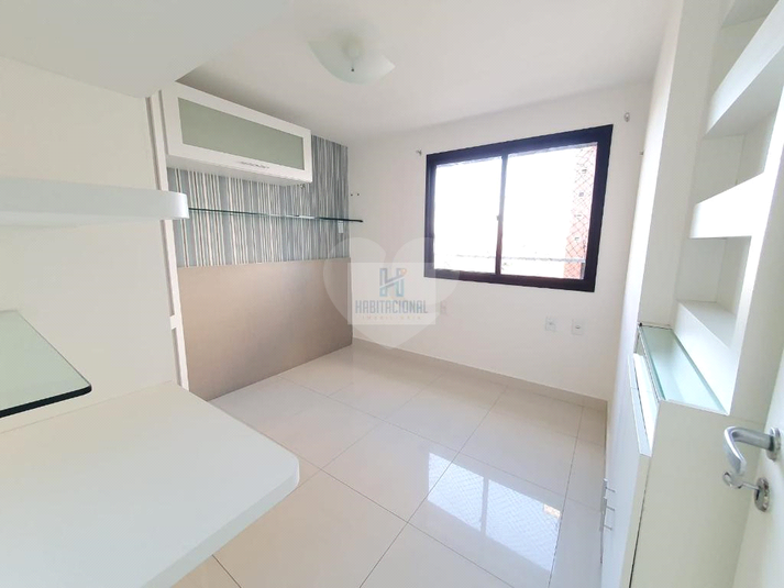 Foto REO659075