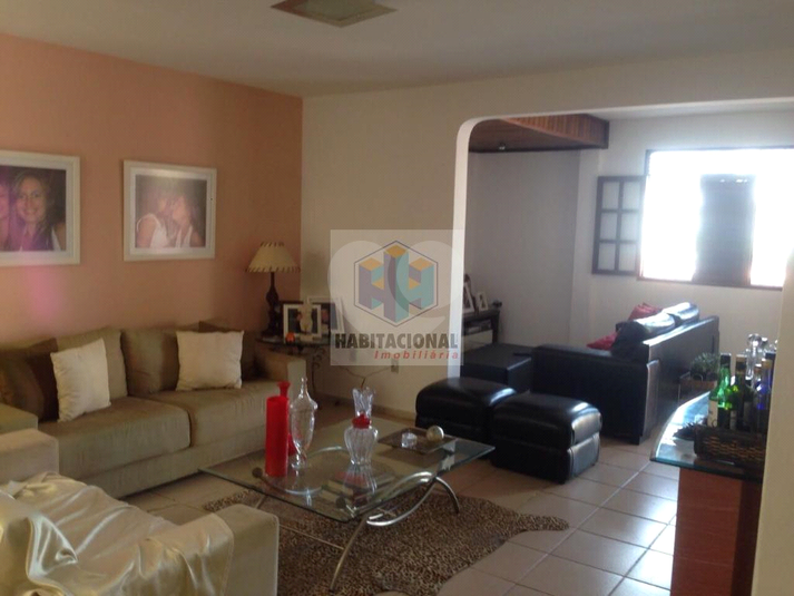 Foto REO659138