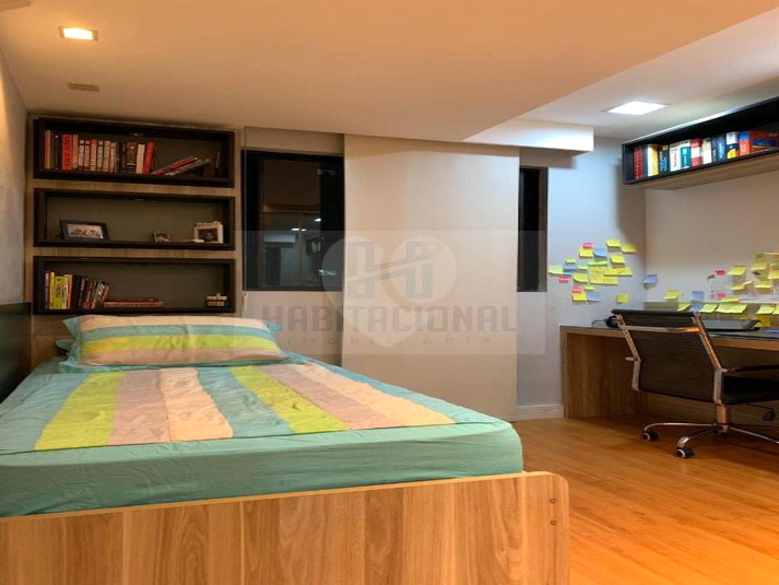 Foto REO659208