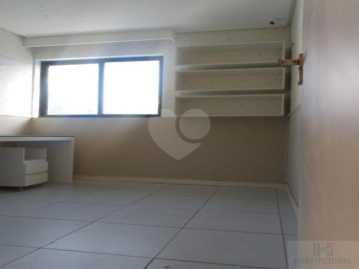 Foto REO659241