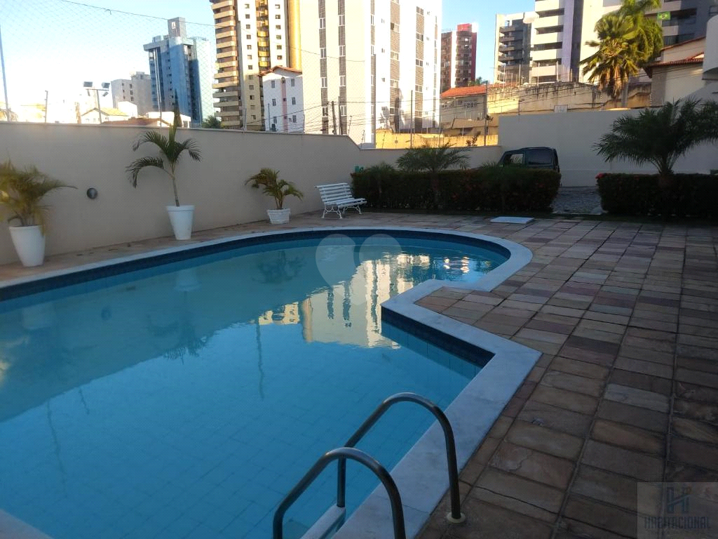 Venda Apartamento Natal Candelária REO659263 15