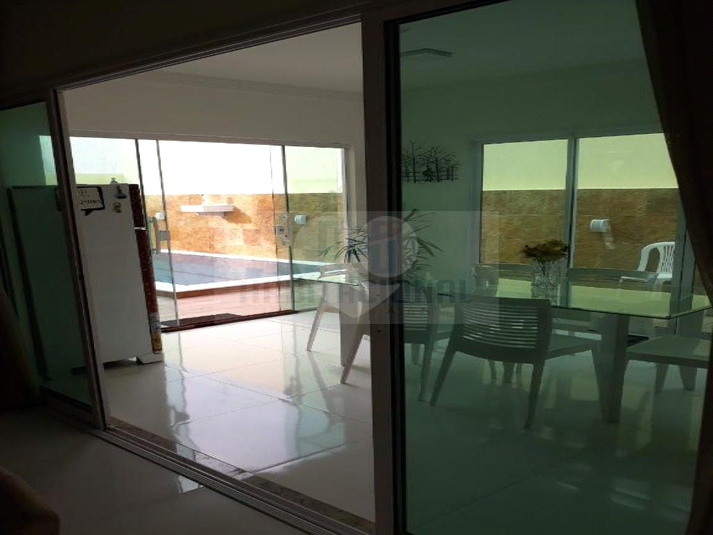 Foto REO659306