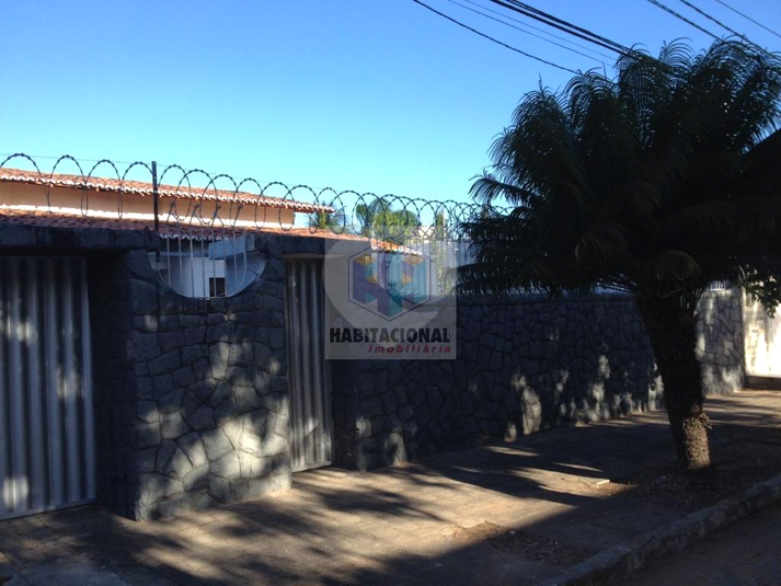 Foto REO659340