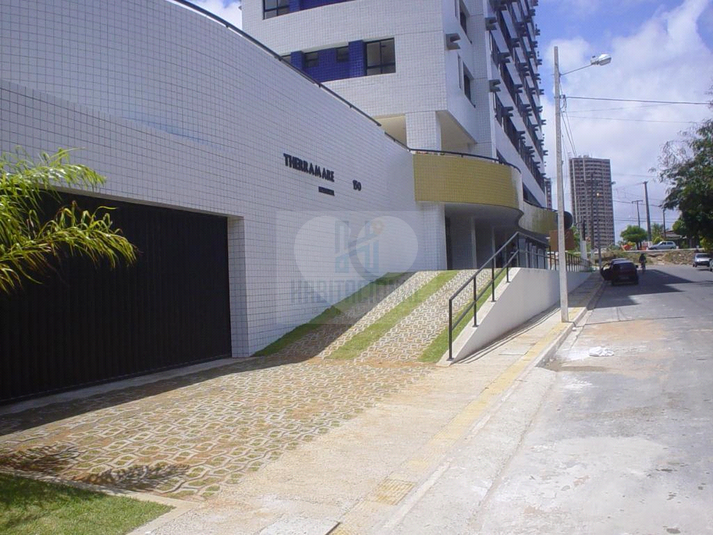 Foto REO659475