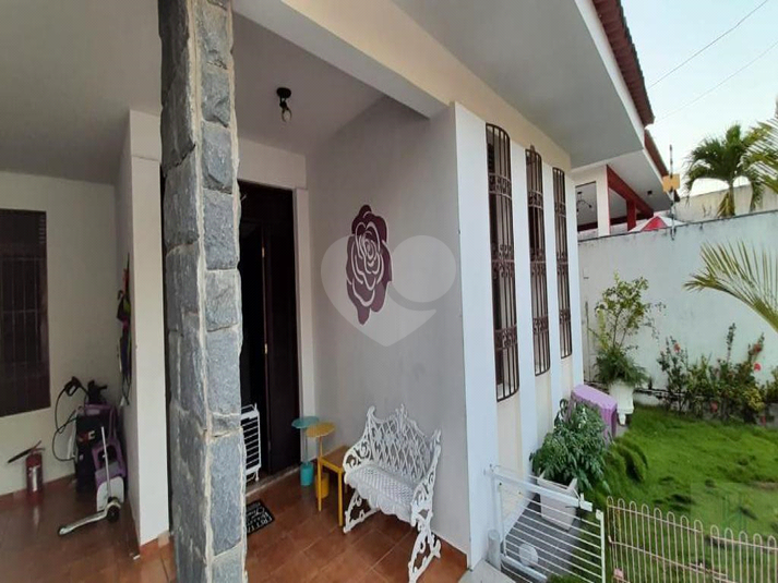 Foto REO659520