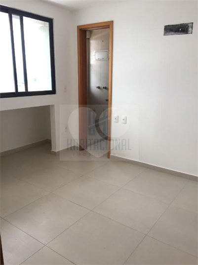 Venda Apartamento Natal Lagoa Nova REO659907 3