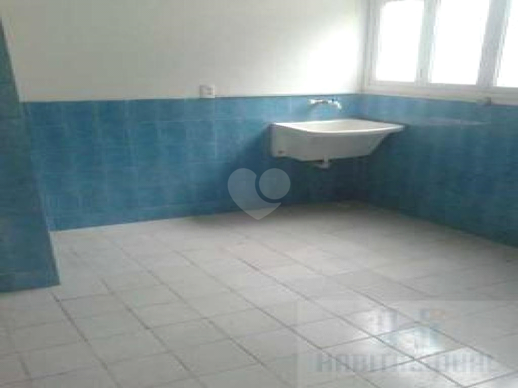 Venda Apartamento Natal Candelária REO660030 12