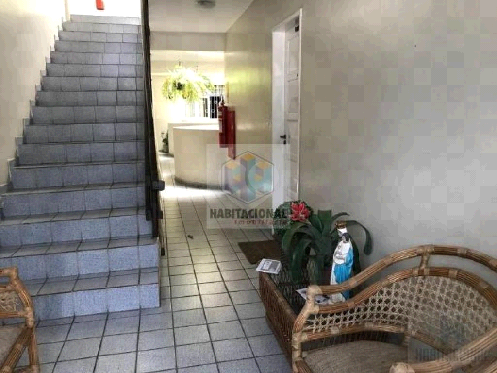 Venda Apartamento Natal Candelária REO660030 22