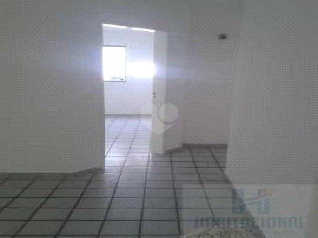 Venda Apartamento Natal Candelária REO660030 4