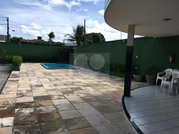 Foto REO660042