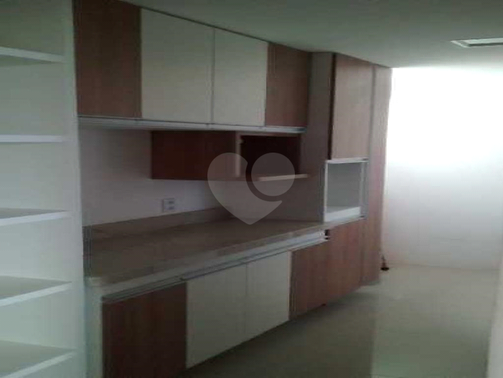 Foto REO660085