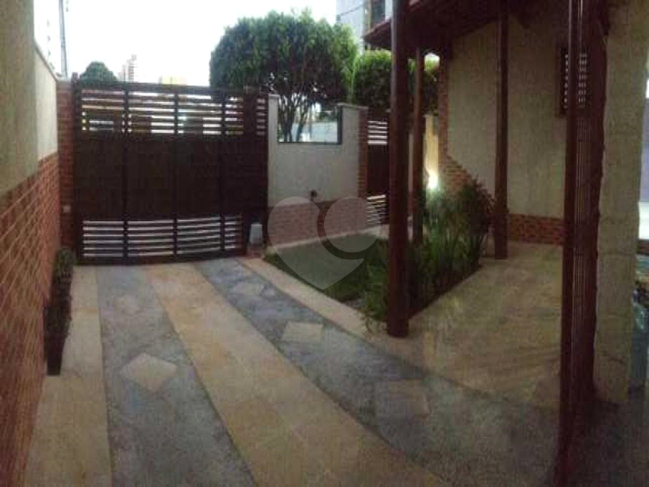 Foto REO660176