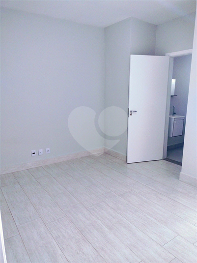 Foto REO660402