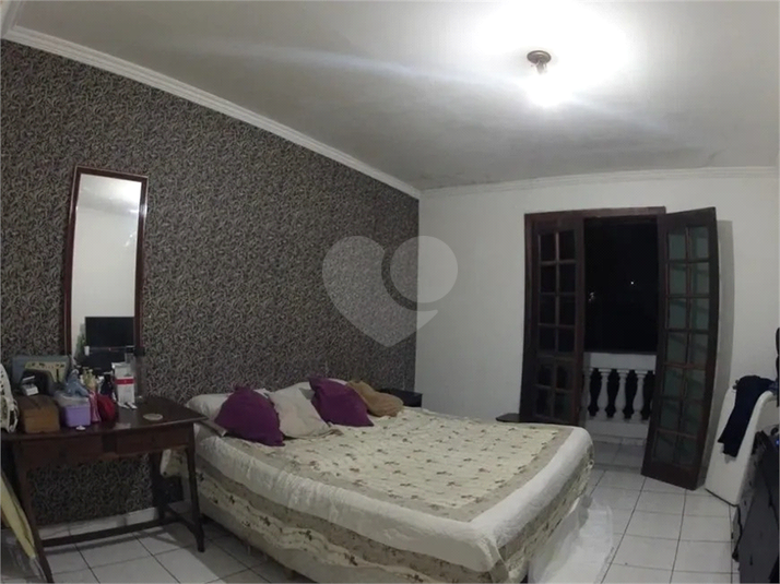 Foto REO660440