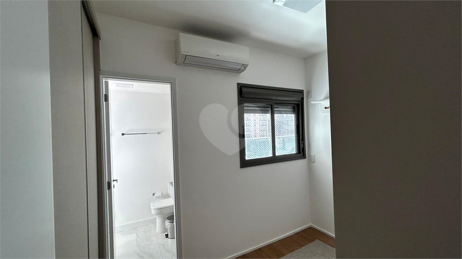 Foto REO660506