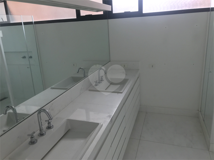 Venda Apartamento São Paulo Moema REO660785 17