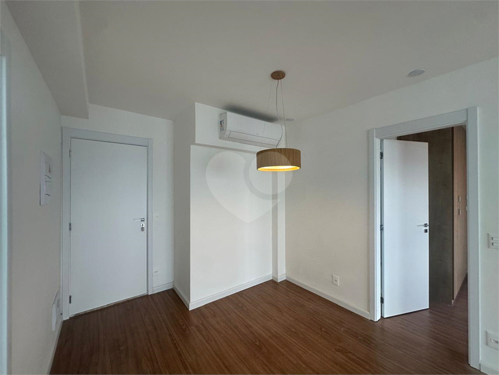 Foto REO661524