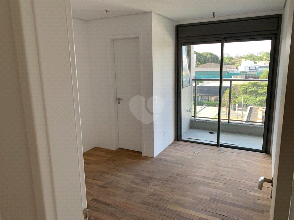 Venda Duplex São Paulo Moema REO661815 10