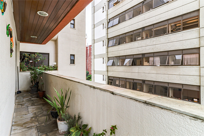 Foto REO661900