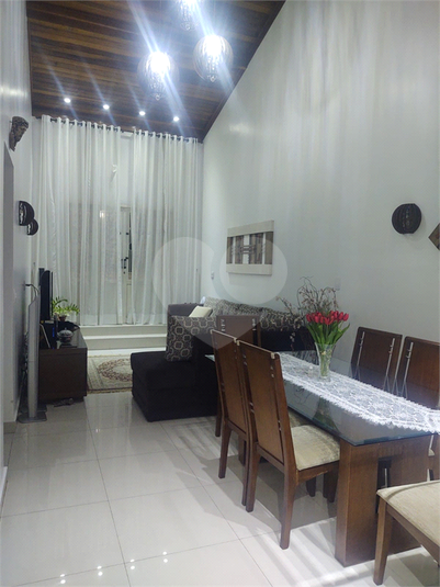 Foto REO662313