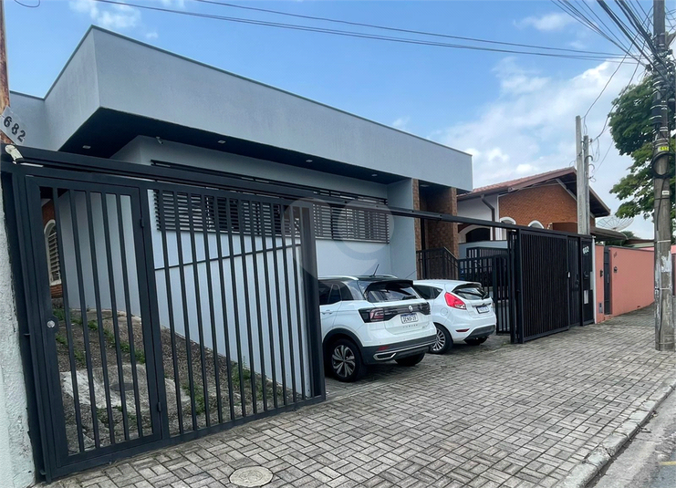 Foto REO662950